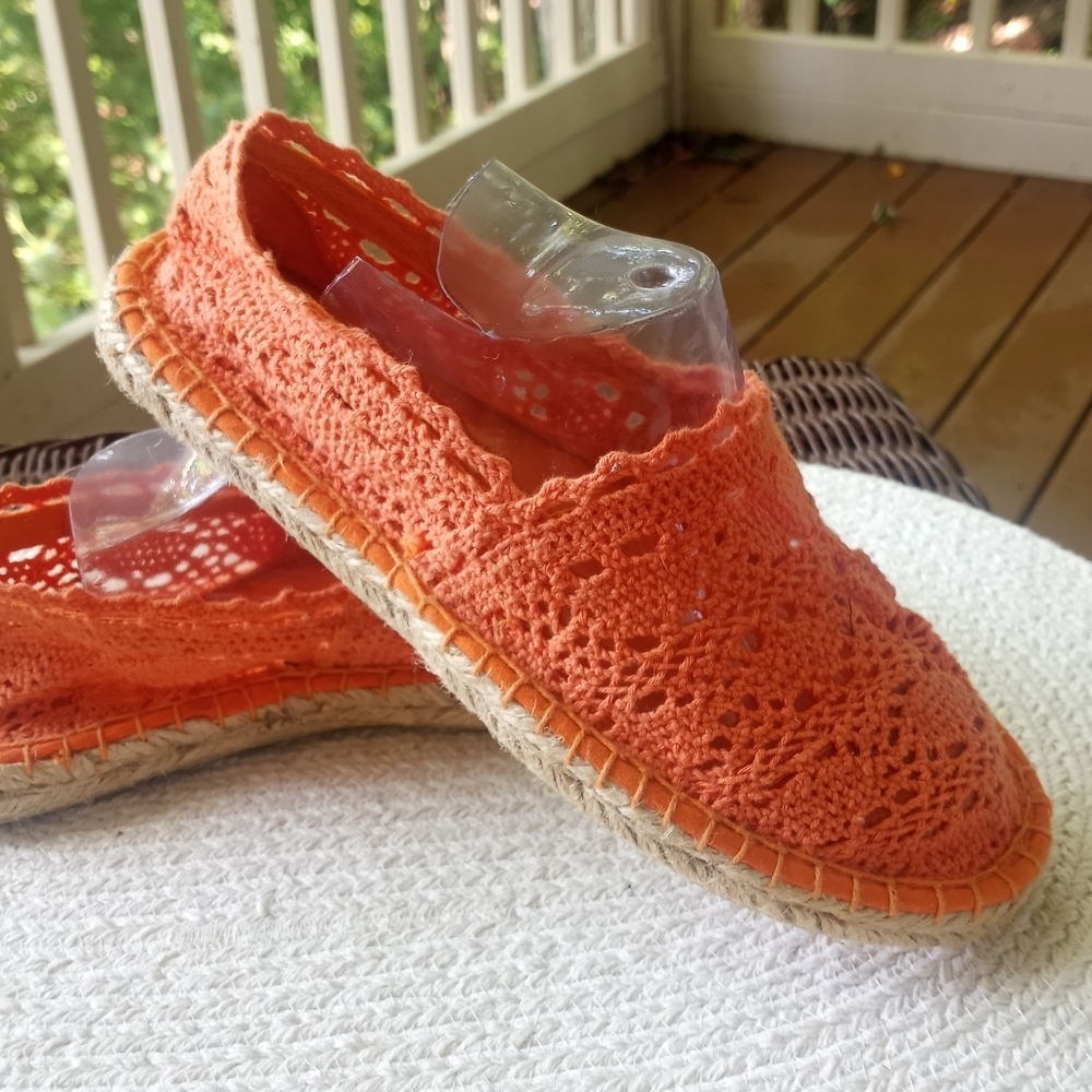 NWT Soda Espadrille Flats